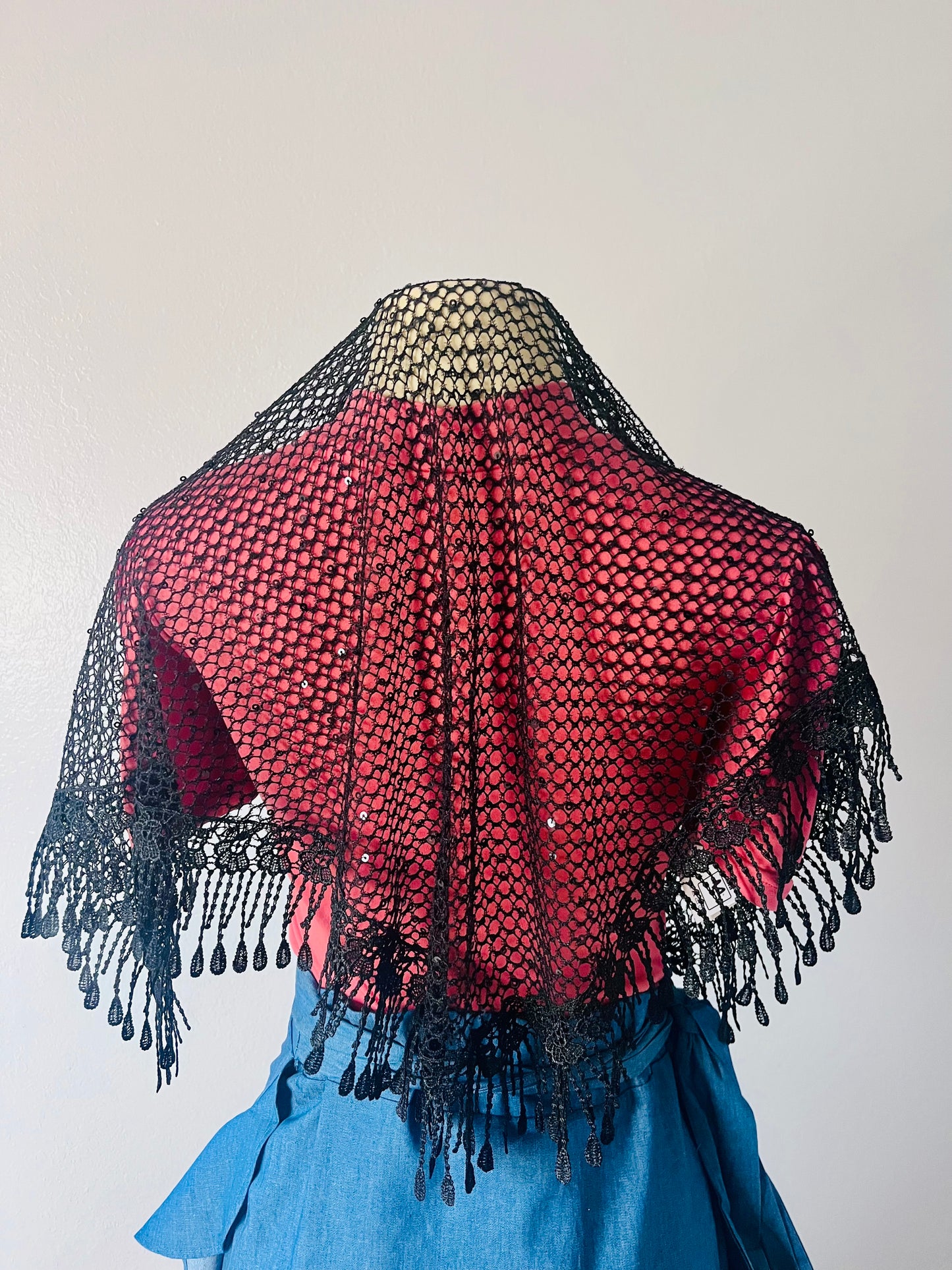 Velo en Color Negro.